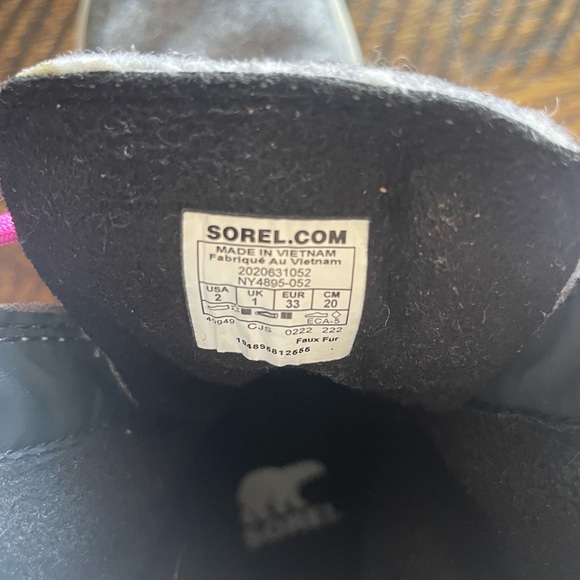 VGUC — Girls' SOREL Explorer Faux Fur Lace Waterproof Winter Boots — size 2 - Picture 2 of 3
